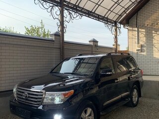 2014 Toyota Land Cruiser 200 Series Рестайлинг 1, чёрный, 3800000 рублей, вид 3