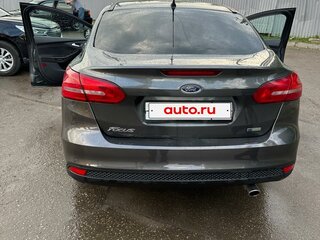 2015 Ford Focus III Рестайлинг, серый, 740000 рублей, вид 3