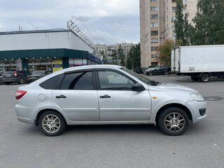 2017 Lada (ВАЗ) Granta I, серебристый, 350000 рублей, вид 2