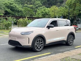 2026 Leapmotor A10 53 kWh, серый, 1610000 рублей, вид 3