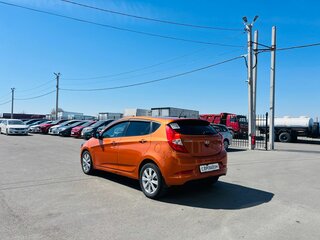 2014 Hyundai Solaris I Рестайлинг, оранжевый, 1129000 рублей, вид 4