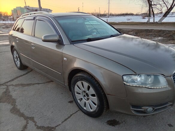 2006 Audi A4 III (B7), бежевый, 600000 рублей