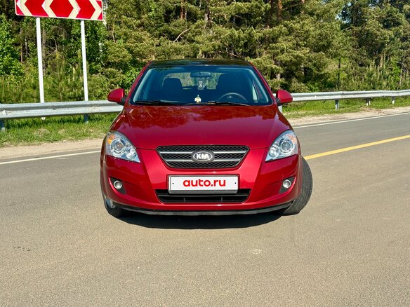 2008 Kia Ceed I, красный, 380000 рублей