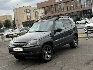2017 Chevrolet Niva I Рестайлинг, коричневый, 780000 рублей, вид 1