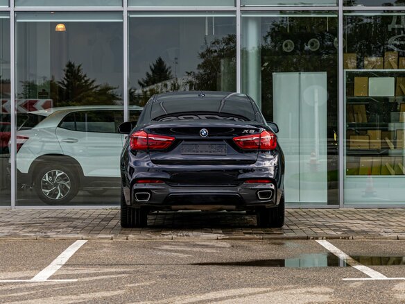 2019 BMW X6 30d II (F16), чёрный, 3995000 рублей - вид 4