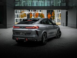 2025 BMW X6 M Competition III (F96) Рестайлинг, серебристый, 33000000 рублей, вид 3