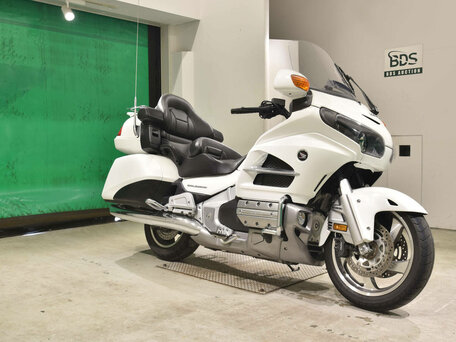 2014 Honda GL 1800 Gold Wing, белый, 1550000 рублей, вид 4