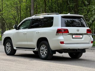 2018 Toyota Land Cruiser 200 Series Рестайлинг 2, белый, 5500000 рублей, вид 1