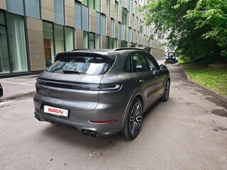 2025 Porsche Cayenne E-Hybrid III Рестайлинг, серый, 16500000 рублей, вид 2