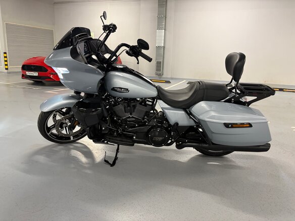 2024 Harley-Davidson Road Glide, серый, 3100000 рублей - вид 15