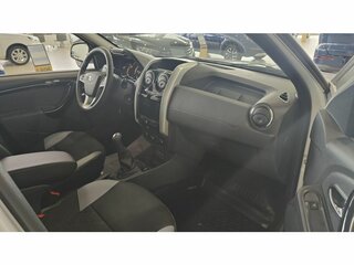2026 Lada (ВАЗ) Largus Cross I Рестайлинг, белый, 1977030 рублей, вид 5