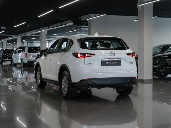 2026 Mazda CX-5 II Рестайлинг, белый, 3950000 рублей - вид 4