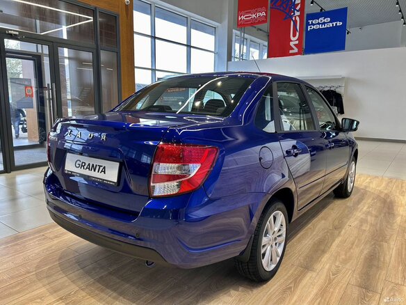 2026 Lada (ВАЗ) Granta I Рестайлинг, синий, 1208000 рублей - вид 5