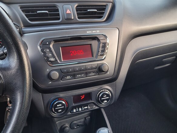 2011 Kia Rio 4-speed III, серый, 690000 рублей - вид 5