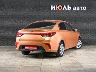 2017 Kia Rio IV, оранжевый, 1120000 рублей, вид 4