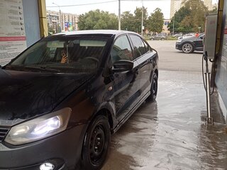 2011 Volkswagen Polo V, чёрный, 300000 рублей, вид 1