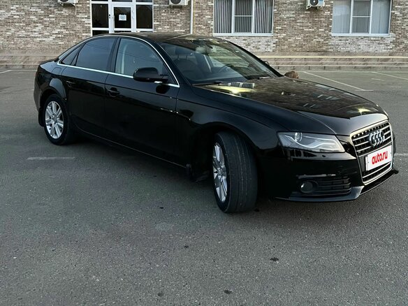 2010 Audi A4 IV (B8), чёрный, 1050000 рублей - вид 4