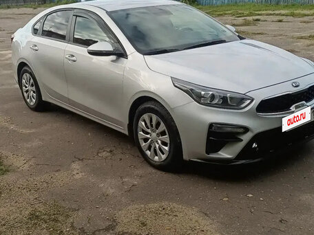 2020 Kia Cerato IV, серебристый, 1820000 рублей, вид 2