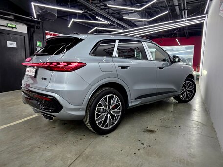 2026 Audi Q5 L III (GU), серый, 6050000 рублей, вид 4