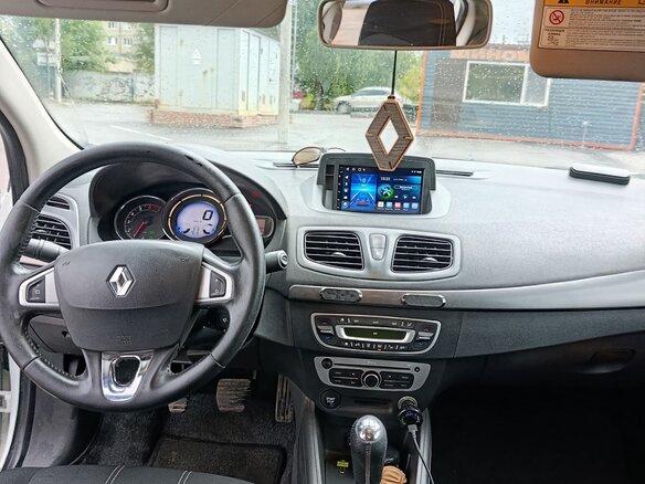 2013 Renault Fluence I, белый, 690000 рублей - вид 11