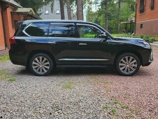 2017 Lexus LX 570 III Рестайлинг 2, чёрный, 14500000 рублей, вид 3