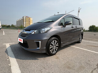 2014 Honda Freed I Рестайлинг 2, серебристый, 1300000 рублей, вид 1