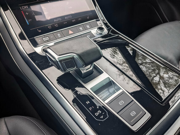2023 Audi Q7 45 TFSI II (4M) Рестайлинг, чёрный, 7550000 рублей - вид 20