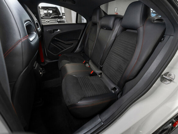 2018 Mercedes-Benz CLA 250 I (C117, X117) Рестайлинг, белый, 2080000 рублей - вид 11