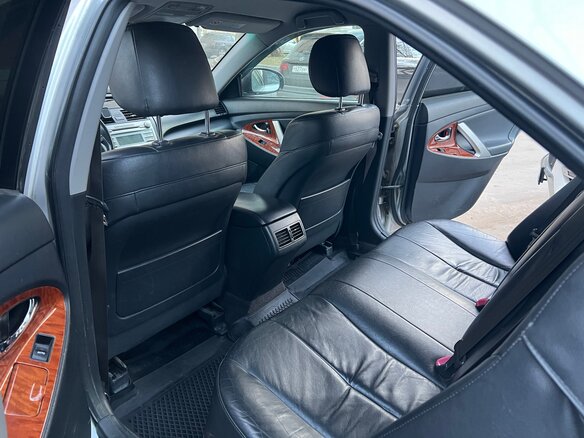 2011 Toyota Camry VI (XV40) Рестайлинг, серебристый, 1600000 рублей - вид 26