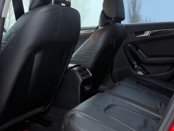 2009 Audi A4 IV (B8), красный, 740000 рублей - вид 19