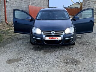 2010 Volkswagen Jetta V, серый, 625000 рублей, вид 2