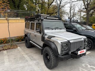 2014 Land Rover Defender 110 I Рестайлинг, серебристый, 4000000 рублей, вид 1