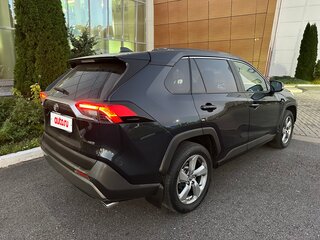 2019 Toyota RAV4 V (XA50), синий, 2490000 рублей, вид 5