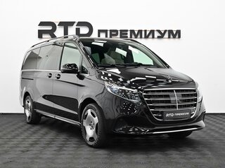2026 Mercedes-Benz V-Класс Long 300 d длинный III (W447) Рестайлинг 2, чёрный, 14090000 рублей, вид 3