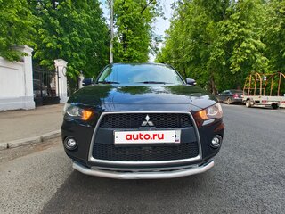 2011 Mitsubishi Outlander II Рестайлинг, чёрный, 925000 рублей, вид 3