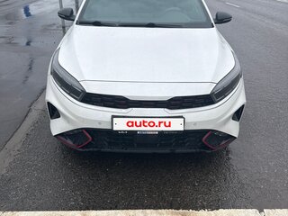 2022 Kia Cerato IV Рестайлинг, белый, 2450000 рублей, вид 1