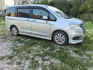 2010 Honda Stepwgn Spada IV, серебристый, 1355000 рублей, вид 2