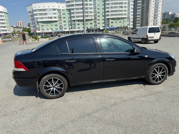 2010 Opel Astra H Рестайлинг, чёрный, 515000 рублей - вид 5