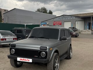 2017 Lada (ВАЗ) 2121 (4x4) I Рестайлинг, белый, 570000 рублей, вид 2