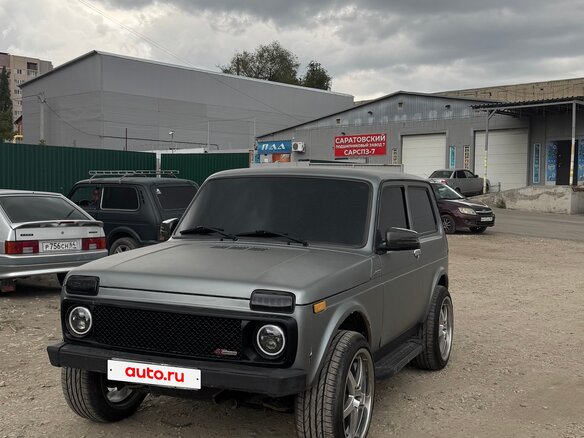 2017 Lada (ВАЗ) 2121 (4x4) I Рестайлинг, белый, 570000 рублей - вид 1