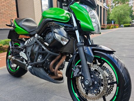 2010 Kawasaki ER-6N, зелёный, 340000 рублей, вид 2