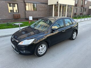 2010 Ford Focus II Рестайлинг, чёрный, 650000 рублей, вид 3