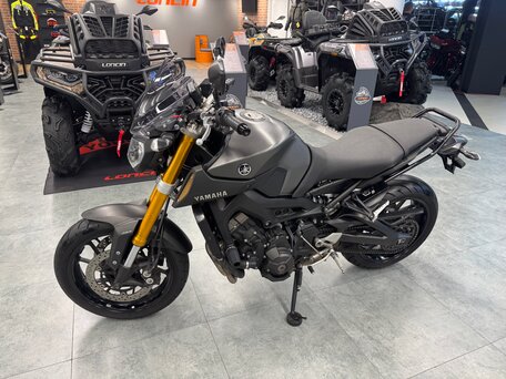 2015 Yamaha MT-09 (FZ-09), серый, 810000 рублей, вид 5