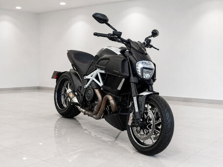 2015 Ducati Diavel Carbon, чёрный, 1342410 рублей, вид 1