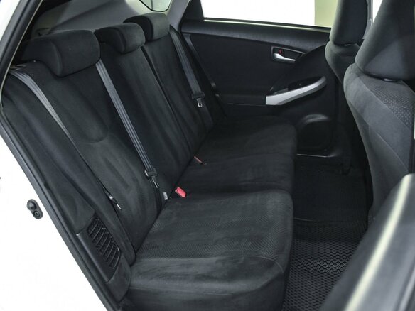 2015 Toyota Prius III Рестайлинг (XW30), белый, 1169000 рублей - вид 10
