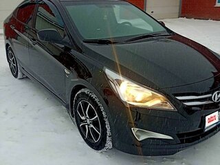 2014 Hyundai Solaris I Рестайлинг, чёрный, 930000 рублей, вид 2
