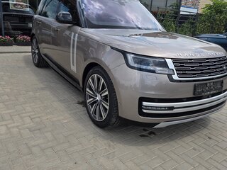 2023 Land Rover Range Rover P400 MHEV Long V, золотистый, 21000000 рублей, вид 3