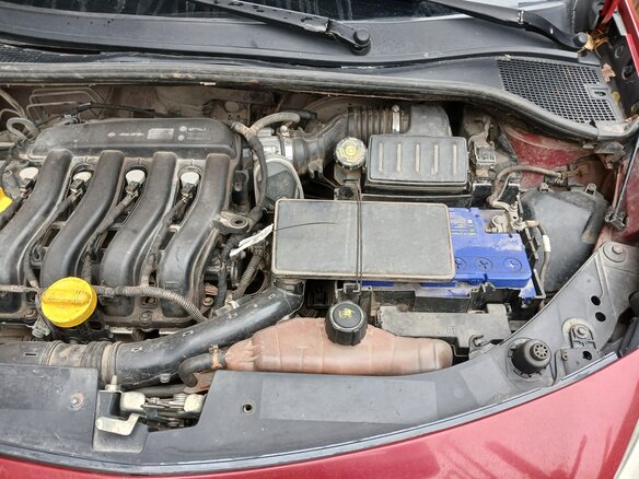 2008 Renault Clio III, красный, 550000 рублей - вид 11