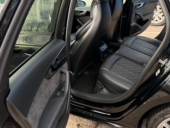 2019 Audi A4 V (B9), чёрный, 3900000 рублей - вид 14