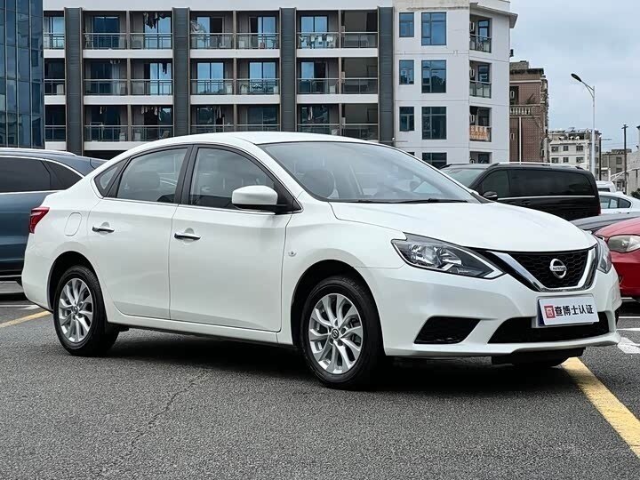 Открыть фотографии: Nissan Sylphy III (China Market) Рестайлинг